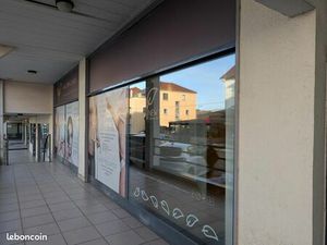 Local commercial 48 m²