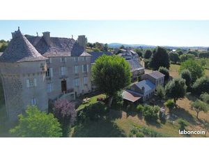 Chateau 10 pièces 260 m²