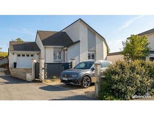 Maison Contemporaine (2015) - 77m2 - Piscine (hors sol) et jardin