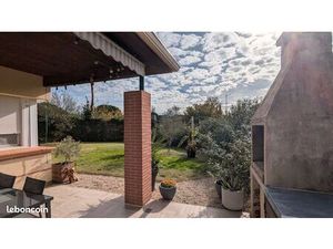 Maison de plain-pied avec jardin  proche des transports