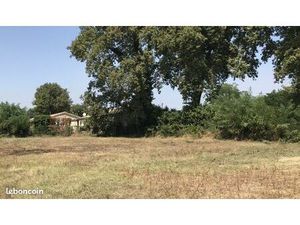 Terrain 600 m² Roaillan