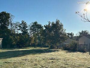 Terrain 1 500 m² Marcenais