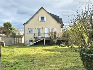 Maison de 153m2 habitables sur terrain constructible de 923m2