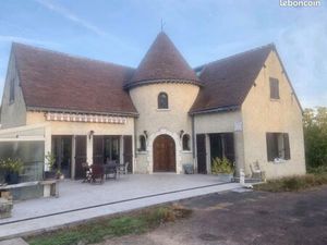 Grande maison piscinable au calme