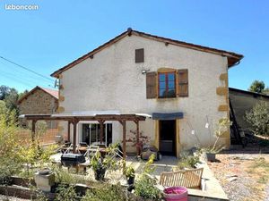 Maison avec jardin proche Charlieu