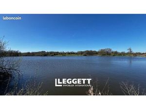 Terrain 92 516 m² Chenerailles