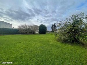 Terrain 779 m² Pauillac