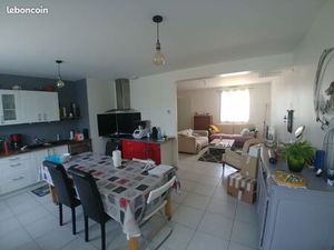 Maison 4 chambres dont une au rdc+ garage sur Pruniers