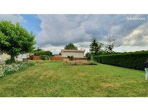 Terrain 800 m² Camarsac