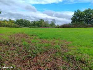 Terrain constructible à la Jemaye