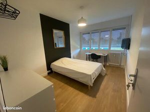 Chambre meublée - proche UCO/ESA
