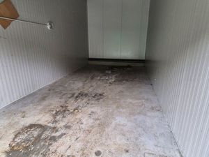 Local professionnel de stockage