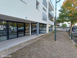 Bureaux  local commercial 139 m² SAINT CYR SUR LOIRE