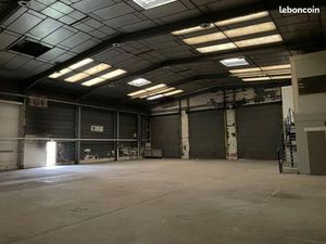 Local d'activité 500 m²