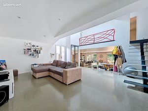 Maison 7 pièces 210 m²