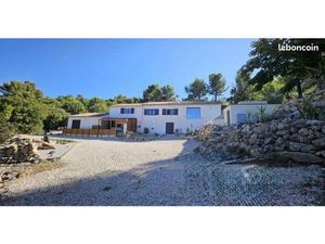 Villa maison dans la nature