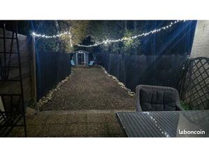 Mazet studio avec jardin hauts de Nîmes