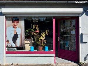 Salon de coiffure. Fond de commerce