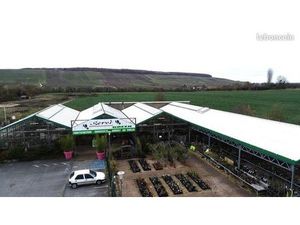 Local commercial 1 022 m²