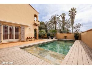 Villa 10 pièces 291 m²