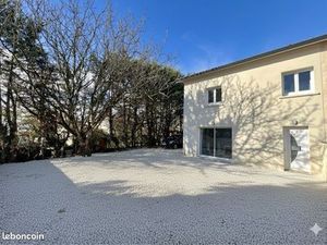 Maison rénovée 127 m² – 4 chambres – Centre de Bouloc – Jardin