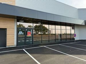 Local commercial 349 m²