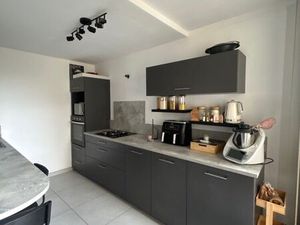 Appartement 96 m² rénové – 3 chambres – Balcons – Garage sécurisé
