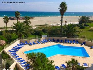 Studio front de mer avec vue sur mer et piscine