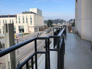 Bureaux 97 m² Tours
