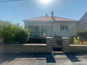 Secteur résidentiel proche supermarché et collège