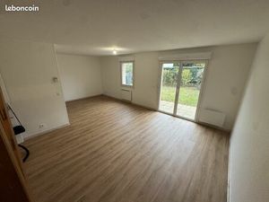 Maison à louer T4 avec jardin privatif + garage + place de parking à Bagneux 49