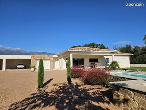 Maison 4 pièces de 135 m² sur 1500 m² de terrain