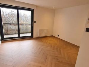 Studio rénové dans résidence calme