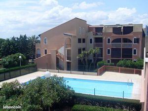 CANET PLAGE T2 mezzanine  Cabine  Piscine  Parking  vue Pyrénées