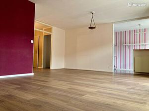 Appt T3  centre-ville Castanet-Tolosan  paisible  toutes commodités à proximité