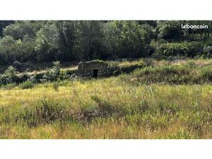 Terrain 14855 m² Latour-de-France