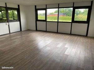 Cormontreuil Loue Bureaux emplacement N°1