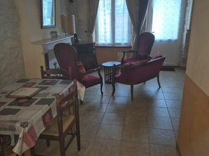 Loue petite maison de ville entièrement meublée