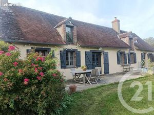 Fermette de 217m² avec annexe sur 3230 m² de jardin