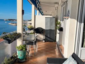 APPARTEMENT BANDOL CV Au Bord de la mer et des plages Dernier étage  Ascenseurs  Parkings 