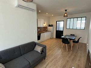 Appartement 40m2 rénové à Neuf et Meublé à Neuf Avec Climatisation Réversible