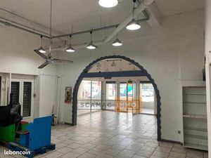 Local commercial 114 m²