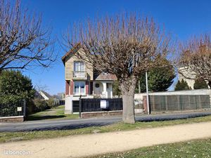 Maison vue sur Oise proche centre ville