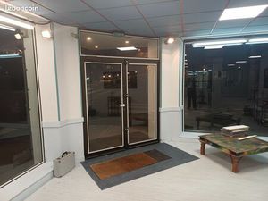 Mur commerciaux 104m2 + 30 m2