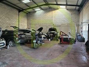 Garage 280 m² LA FARLEDE