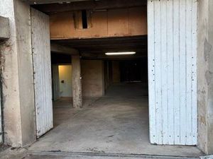 À louer local de 200 m²