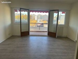 Beau t3 + terrasse supervallier