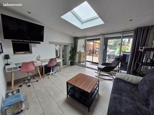 Maison de ville proche commerces