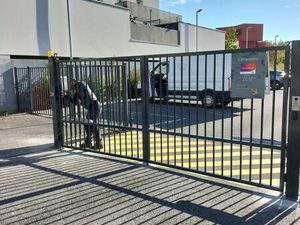 1 place de parking extérieur mais sécurisée