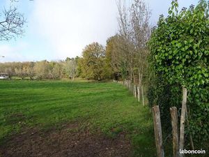 Terrain 2 380 m² Douzillac